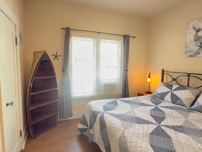 717 E Lakeside Ave — Photo 13