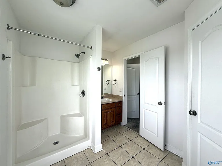 322 Eagle Ridge Dr — Photo 12