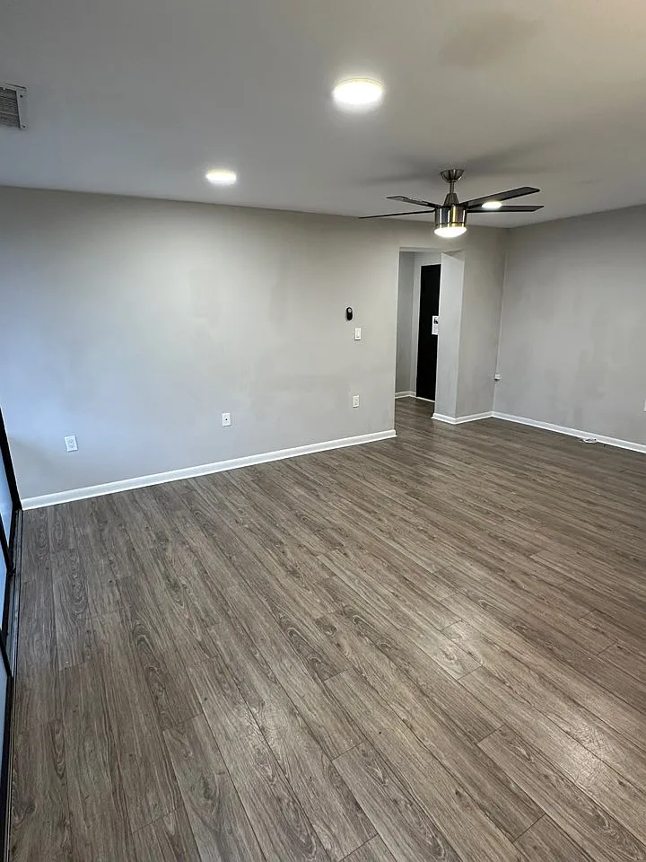 4345 Ivymount Ct — Photo 2