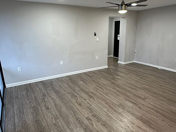 2nd image of 4345 Ivymount Ct APT 47