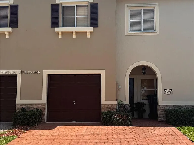 8908 SW 223rd Ter #8908 — Photo 1