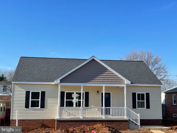 212 Washington Ave, Front Royal, VA 22630