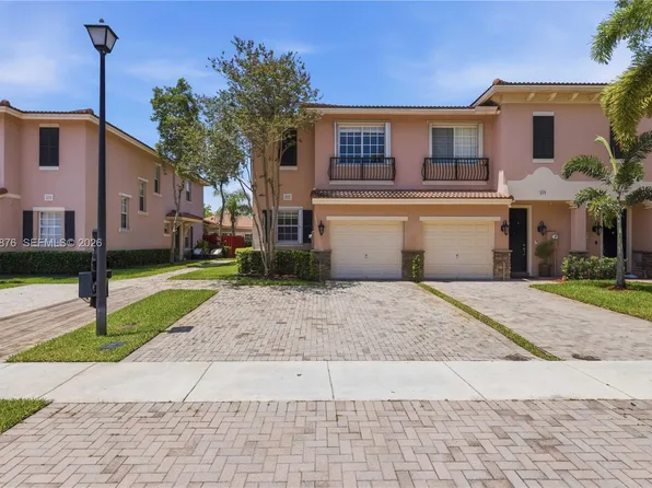 277 Las Brisas Cir, Fort Lauderdale, FL 33326