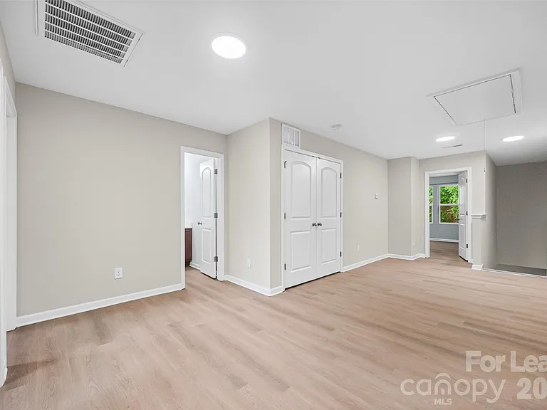 9612 Brackenview Ct — Photo 16