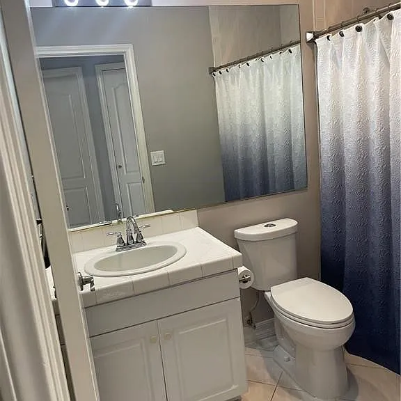 2256 Montrose Ave #1 — Photo 18