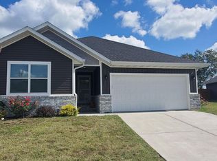 3858 N Spring Branch Ave, Springfield, MO 65803