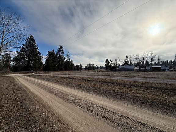 4th image of 20755 Jones Rd