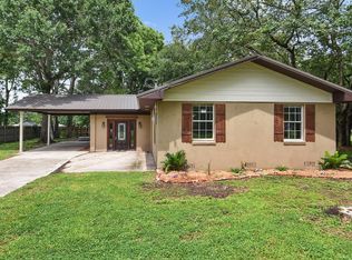 913 S Main St, Breaux Bridge, LA 70517