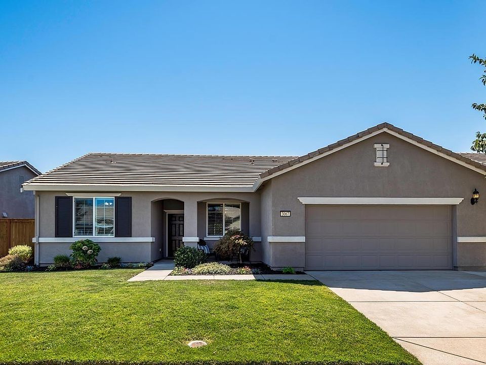 1st image of 3067 Littleton Ln