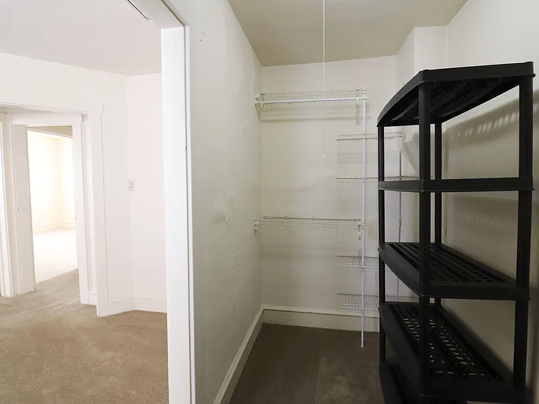 517 E Main St — Photo 18