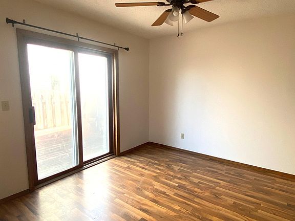4th image of 225 18th St E