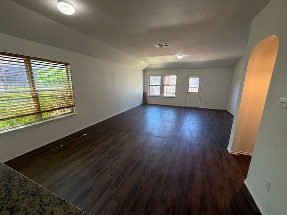 3rd image of 1763 Overlook Dr