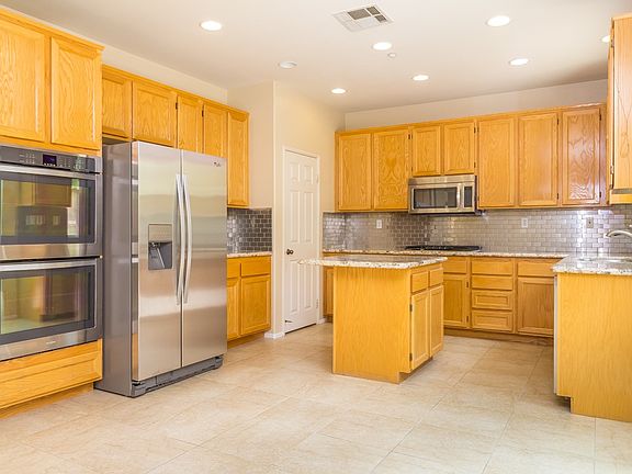 4th image of 16479 Ambrose Ln
