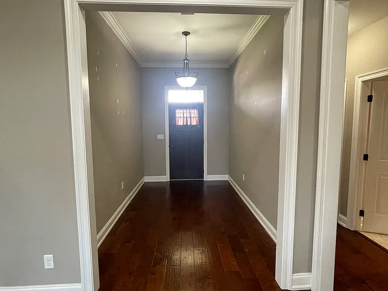 Entry way/ front door