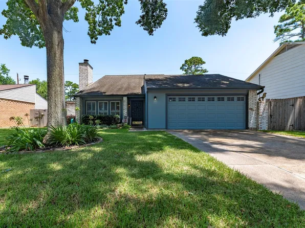 8710 Storm Wood St, Houston, TX 77040