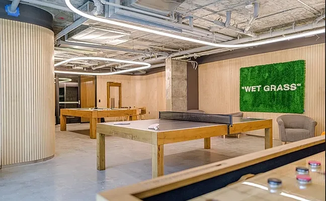 Rented by R New York | media 13