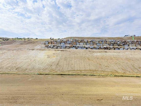 2nd image of 1260 E Broadstone Ct