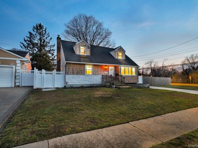 3768 Mansfield Drive, Seaford, NY, 11783