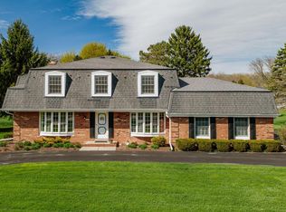 18510 Surrey LANE, Brookfield, WI 53045