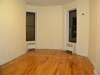 Rented by Urban Realty NYC