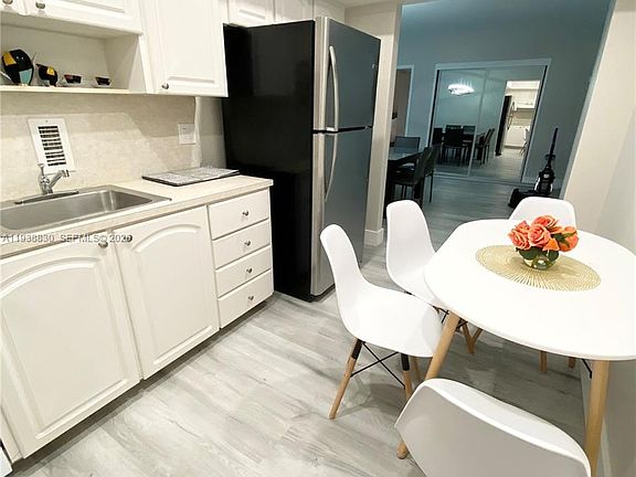 2nd image of 4001 S Ocean Dr #40014M