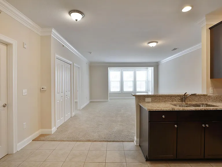 960 Perry St #207 — Photo 11
