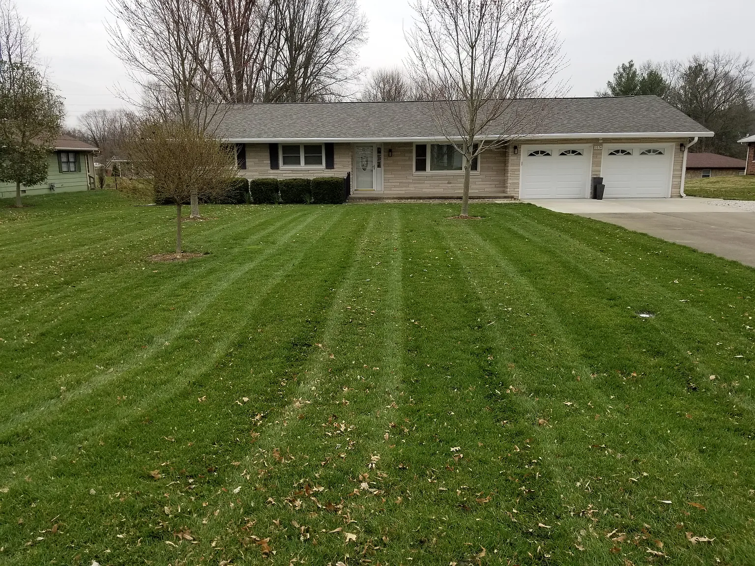 1074 N Sunset Dr photo 1
