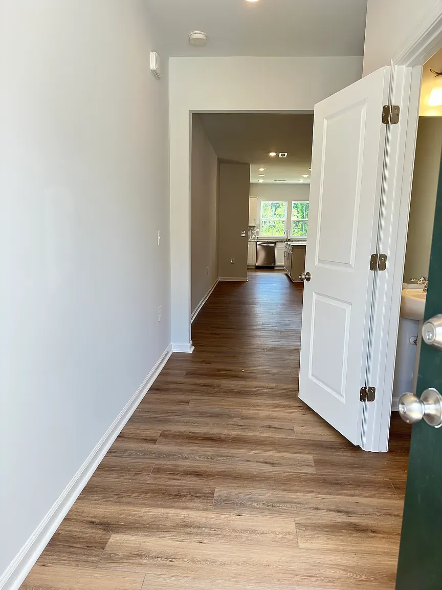3 bed, 1761 sqft, $1,975 — Photo 4