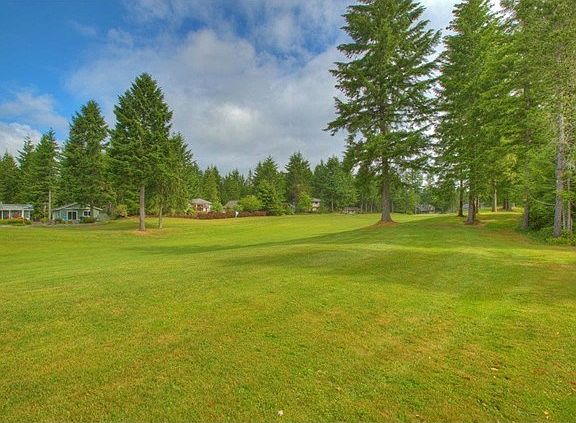 2nd image of 70 E Eastwood Ln