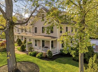 18 Summer St APT 4, Andover, MA 01810