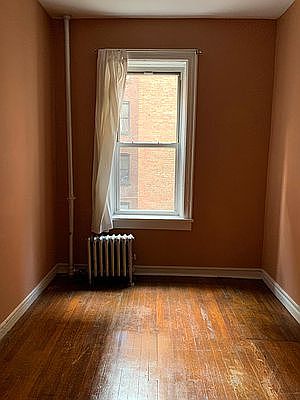 5th image of 77 Seaman Ave APT 1D