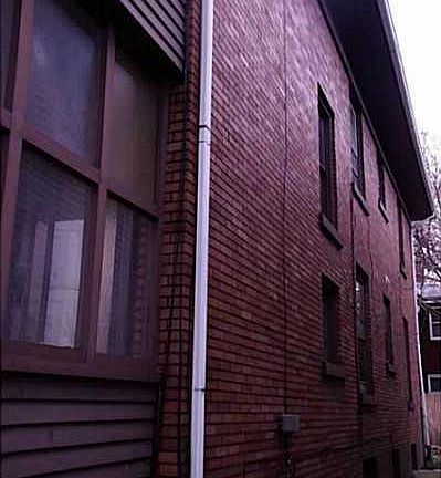 2nd image of 922-24 Wallace St