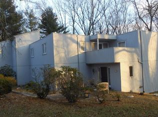 293 Earles Ln, Newtown Square, PA 19073