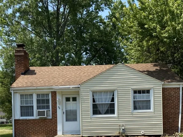 96 Prospect St, Berea, OH 44017