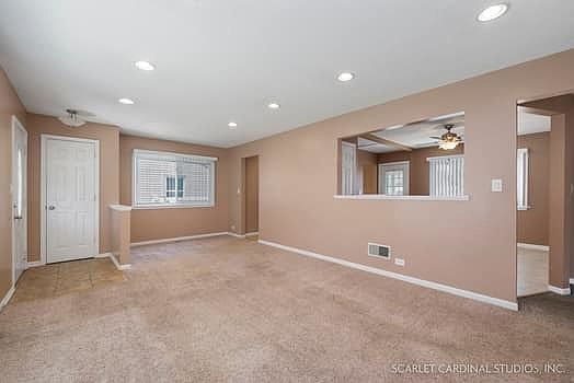 4th image of 851 S Michigan Ave