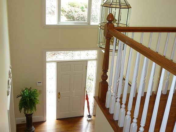 Welcome Home!  A beautiful, big foyer is a great place to hang your hat.