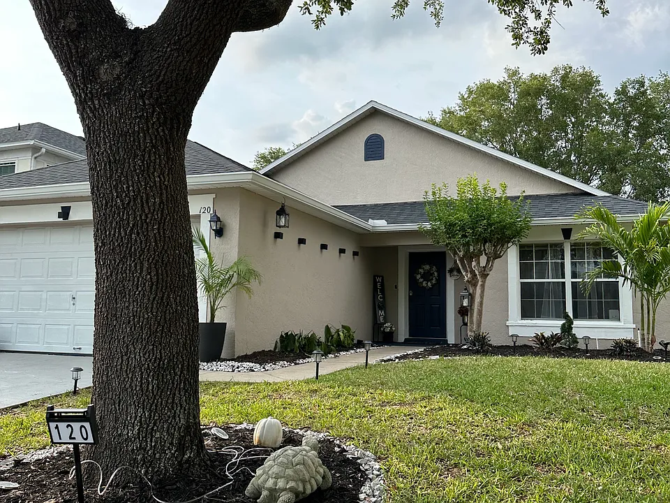 120 Casterton Cir