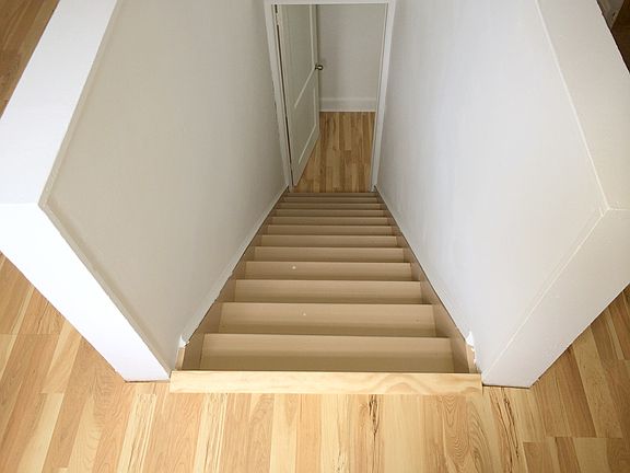 3rd image of 6020 Clames Dr