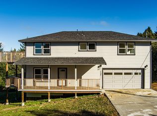 127 Cook Rd, Whitethorn, CA 95589