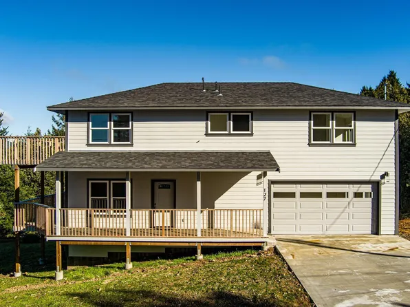 127 Cook Rd, Whitethorn, CA 95589