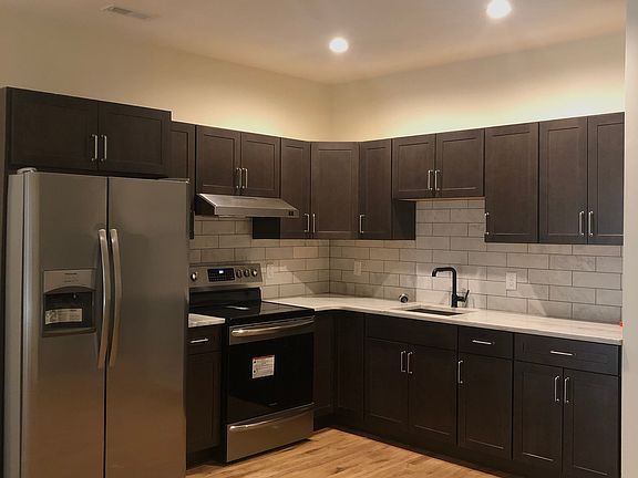 5th image of 1324 E Passyunk Ave #2B
