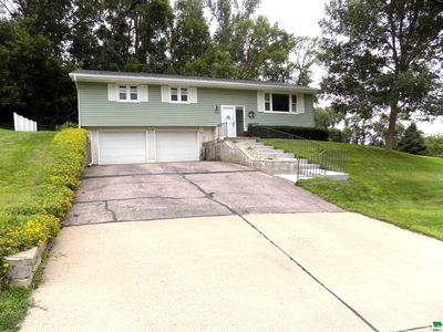 408 39th St, Sioux City, IA, 51104