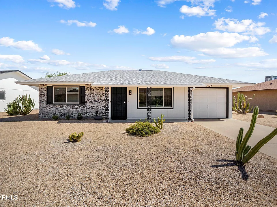 12543 W Parkwood Dr
