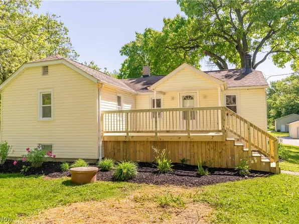 4878 Union Ave NE, Homeworth, OH 44634