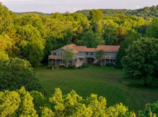 1098 Fred Gibbs Rd, White Bluff, TN 37187