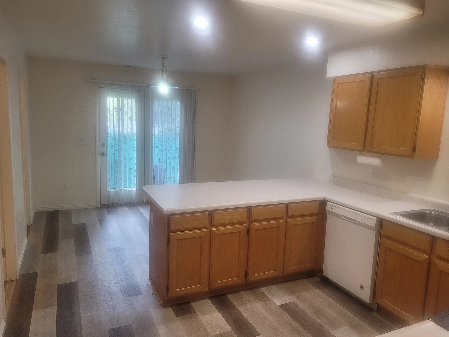 410 W 400 N — Photo 4