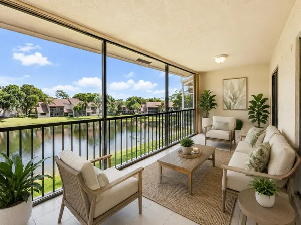5751 Coach House Circle #E, Boca Raton, FL 33486