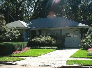 172 Allen Rd, Rockville Centre, NY 11570