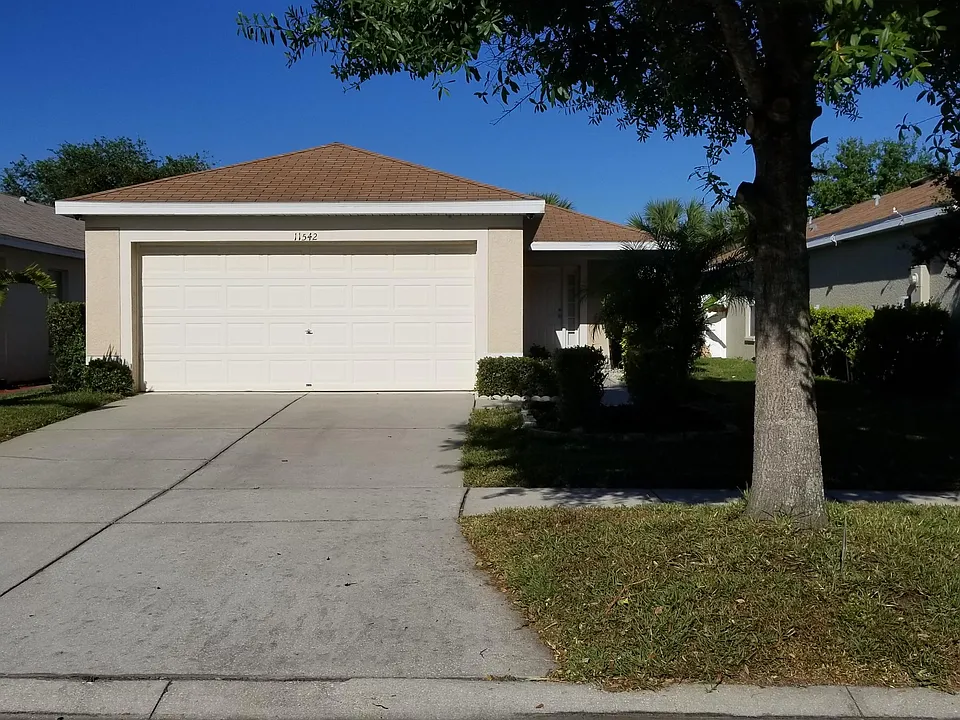 11542 Crestlake Village Dr