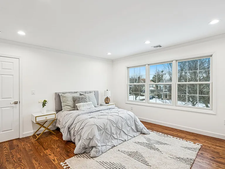 161 Myrtle Ave — Photo 17